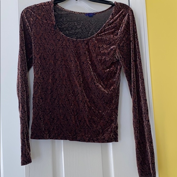 Top - Picture 1 of 1